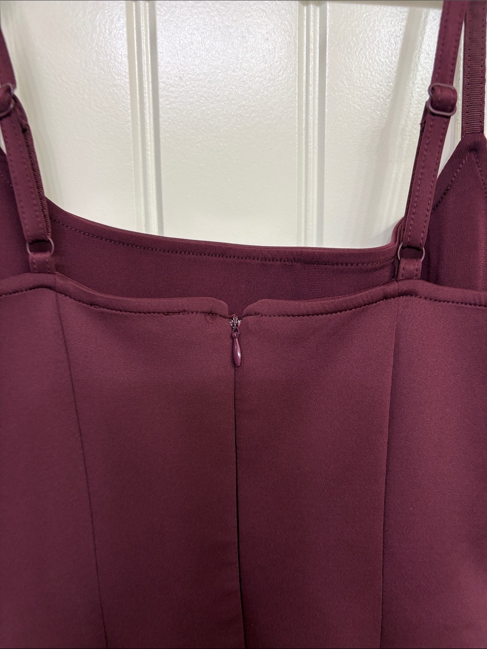 NWT Good American Slim Mini Dress in Burgundy - Picture 9 of 11